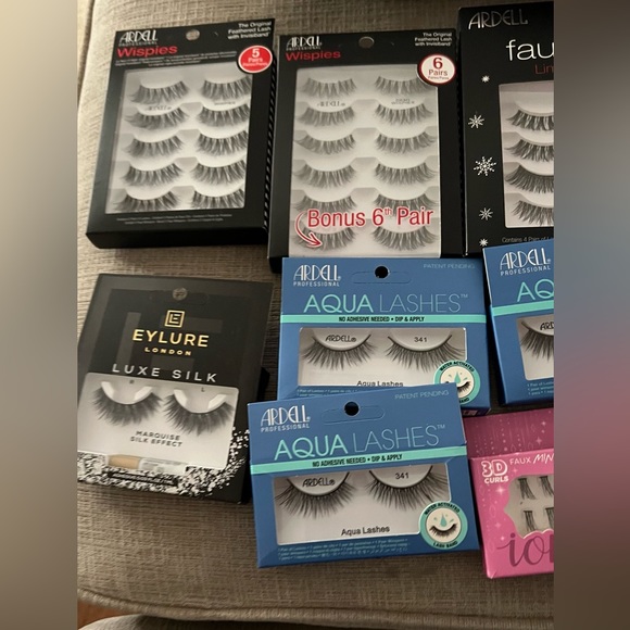 False Eyelashes - 14 packs NEW IN BOX - Picture 2 of 4